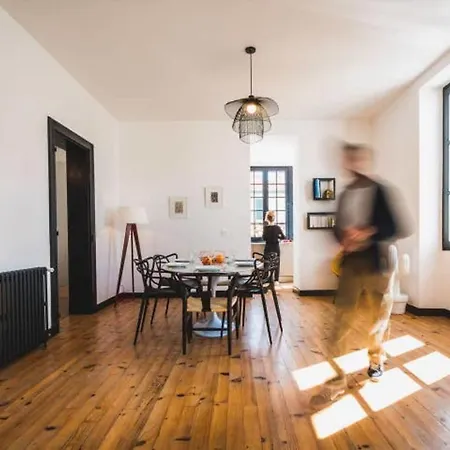 아파트 London Avenue Keyweek Center With Balcony And Parking *