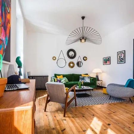 London Avenue Keyweek Center With Balcony And Parking * بياريتز
